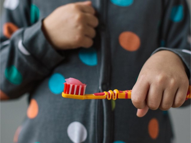 Kit de higiene dental para niños: ¿qué necesito para asegurar su salud oral?